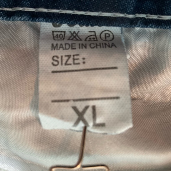 Cowgirl Tuff XL 32X29 Midrise, 5 Pocket, Whiskered, Bootcut Jeans, American Flag - Picture 4 of 16